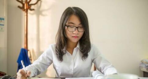 桂電許濤哪里人？桂電許濤簡(jiǎn)歷，許濤父親是機(jī)械專(zhuān)家嗎？