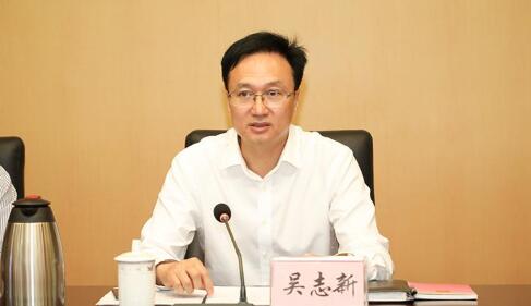 吳志新簡歷：欽州市人大副主任吳志新，曾任欽州市政府、市人大秘書長