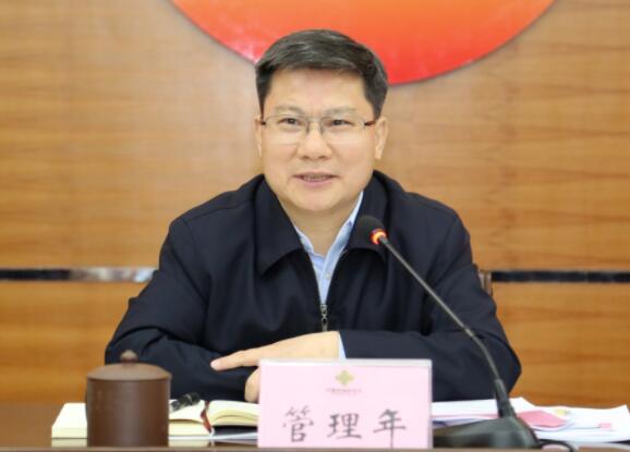 管理年簡歷：廣西自治區(qū)人大副秘書長管理年，曾任廣西總工會黨組書記、常務(wù)副主席、供銷社主任