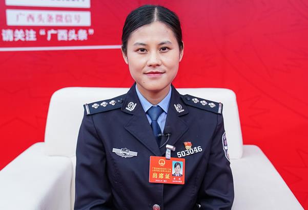 黃墁簡歷：玉林市容縣公安局政委黃墁，曾任玉林市公安局刑事偵查支隊副支隊長